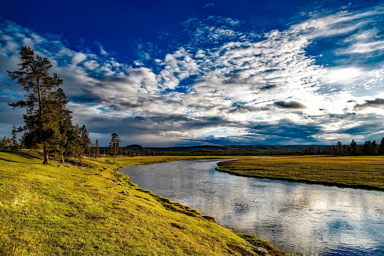 yellowstone-river Yellowstone River